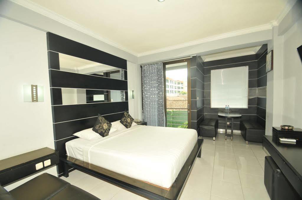 Arya Hotel & Spa Kuta  Exterior photo